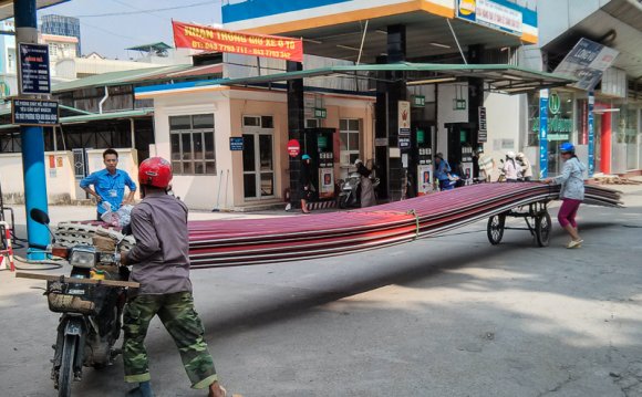 A-Motorbike-in-Vietnam.jpg