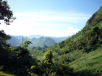 employing a car gives you the freedom to explore some of Vietnam's amazing views