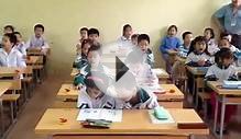 Vietnamese students singing Happy Birthday