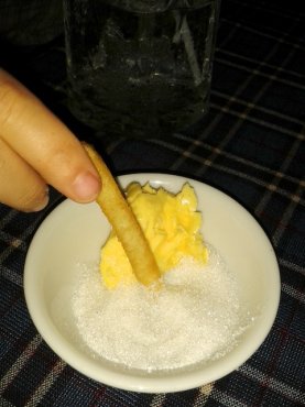 Vietnam-style French fries with sugar and butter