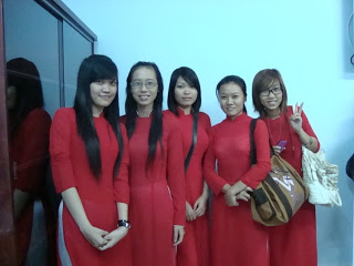 Girl pupils with Aodai, the Vietnamese dress
